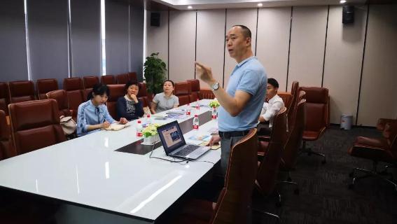 赣江南昌经开区领导受邀访问杏宇娱乐加速器，为优质项目落地南昌创造新机遇
