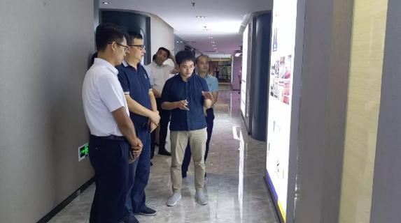 江西赣江新区一行领导到杏宇娱乐加速器考察调研